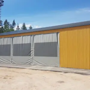 Plekkhall PVC-kardinatega külgseinal - Asula OÜ